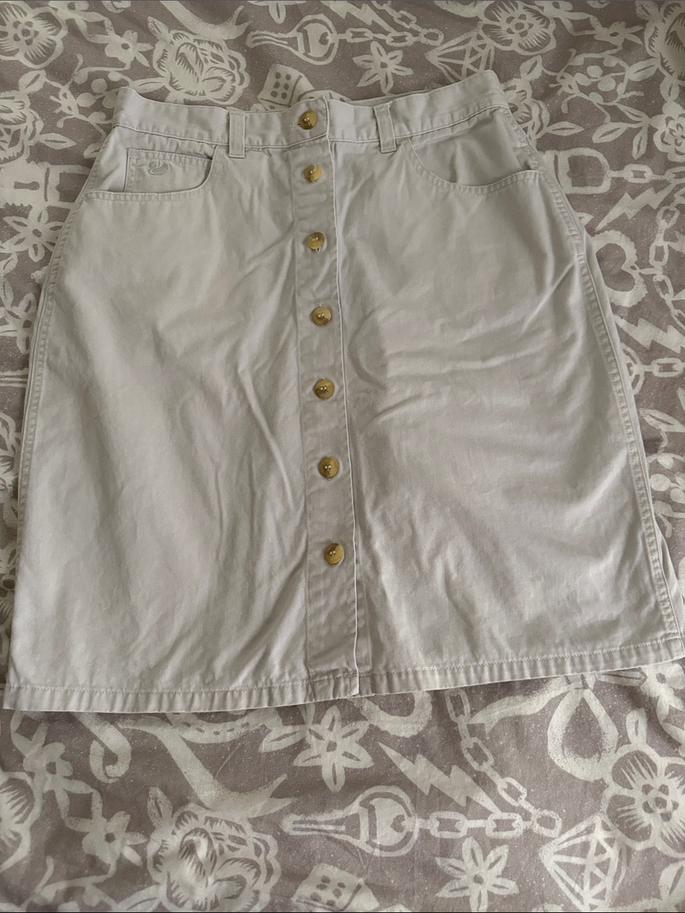Gloria Vanderbilt White Button-Front Skirt